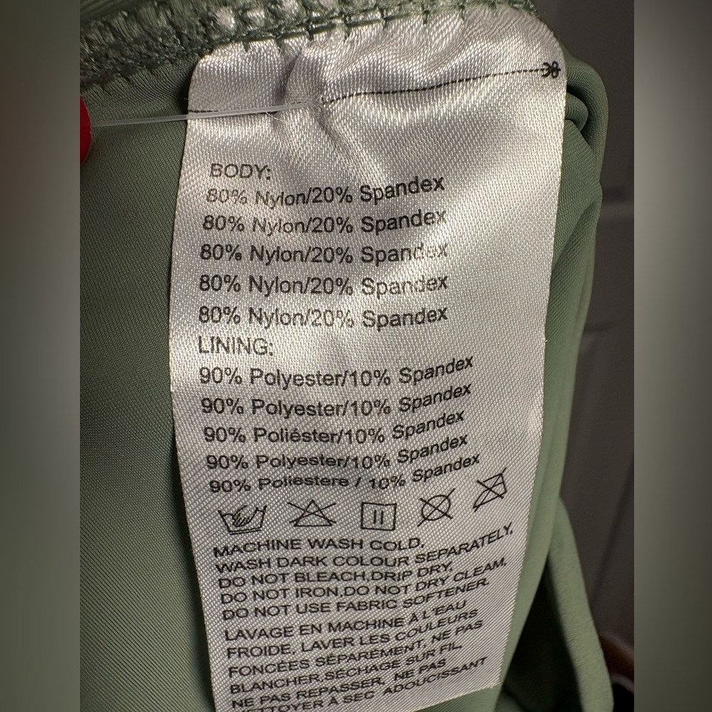 NWT Baleaf Tennis Skort Sage Green SMALL UPF 50+ Key/Credit Card Pocket - Picture 6 of 10